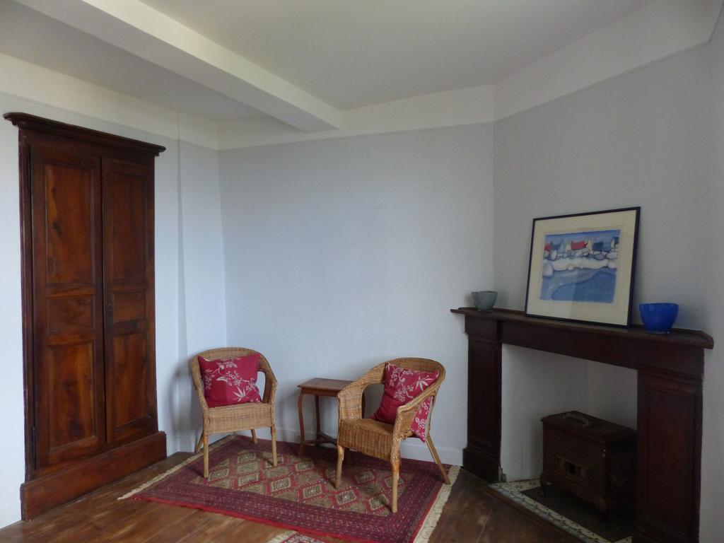 Maison Arriu Acomodação com café da manhã Montaut  Quarto foto