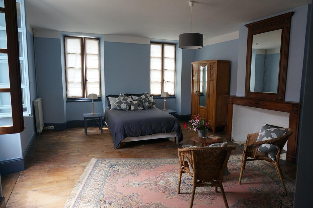 Maison Arriu Acomodação com café da manhã Montaut  Quarto foto